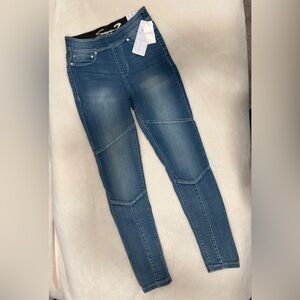 Seven7 The Motto pull on leggings xtreme stretch denim pants
